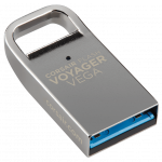 Флаш памет Corsair Voyager Vega USB 3.0 32GB, Ultra-Compact Low Profile USB Flash Drive, Zinc Alloy Housing, Plug and Play