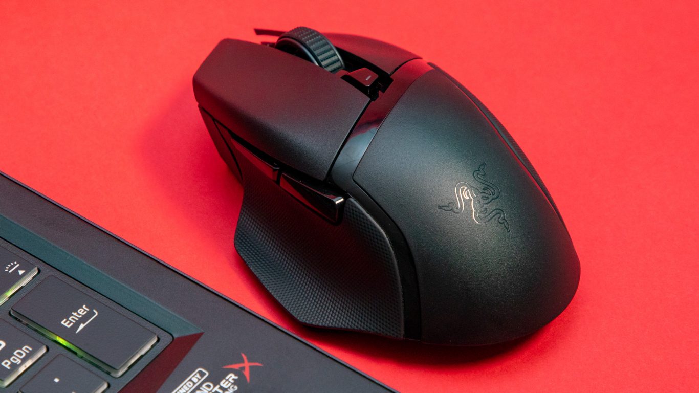 Razer Basilisk X HyperSpeed, Wireless technology, 5G Optical Sensor, 16,000 DPI, Dual-mode wireless (2.4GHz and BLE, Razer Mechanical Mouse Switches, Six independently programmable buttons